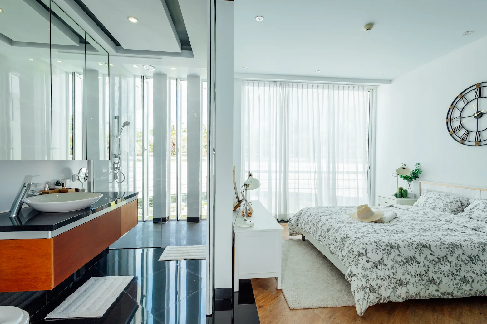 One-Bedroom_IMG_9282
